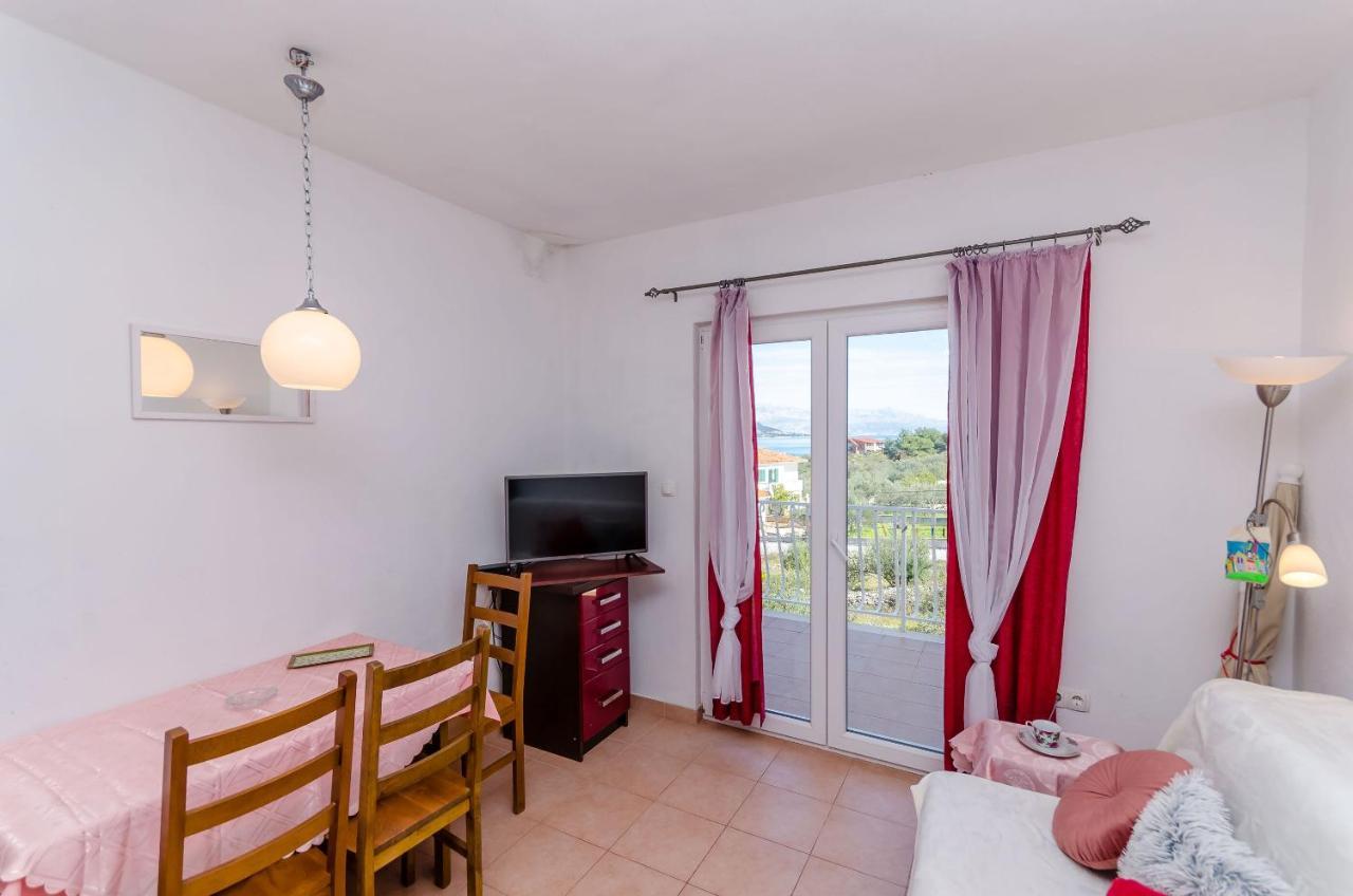 סלאטינה Apartments Stara Maslina מראה חיצוני תמונה