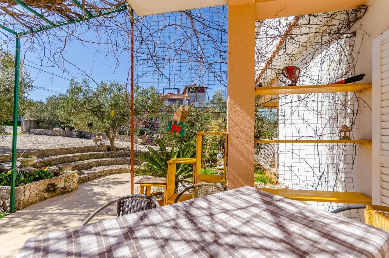 סלאטינה Apartments Stara Maslina מראה חיצוני תמונה