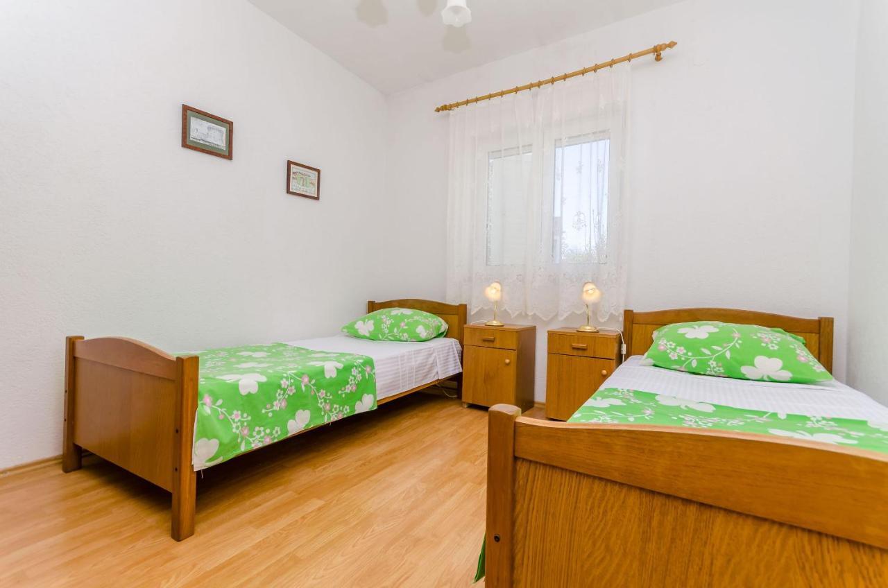 סלאטינה Apartments Stara Maslina מראה חיצוני תמונה