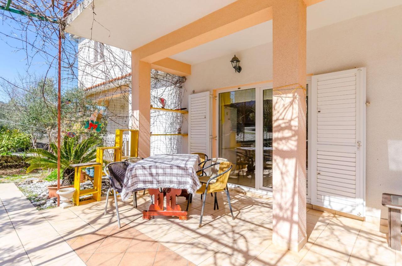 סלאטינה Apartments Stara Maslina מראה חיצוני תמונה
